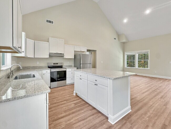 Photo - Brand New Rental in North Hall!