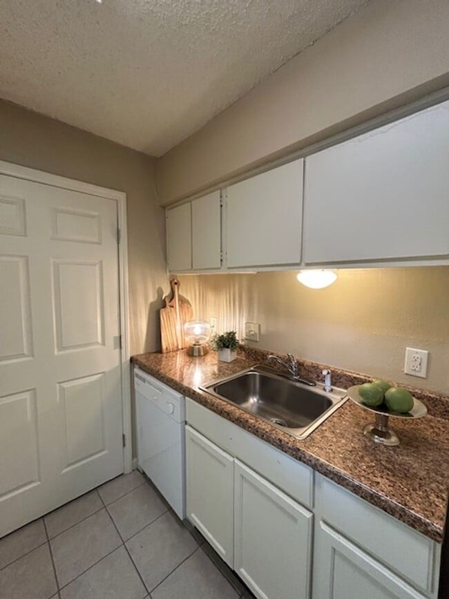843 Hammond Manor Dr Unit 843B