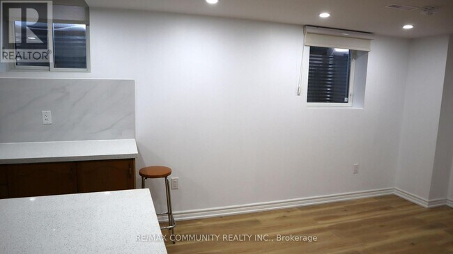 Photo - 3254 Cambourne Crescent