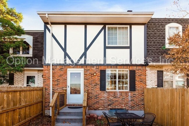 maintenance free exterior! - maintenance free exterior! House
