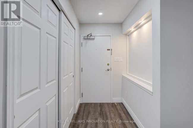 Photo - 1522 King St E Unit 401