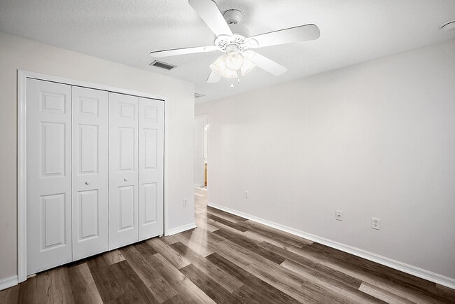 Photo - 517 Paulling Dr