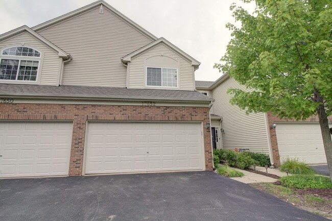 Building Photo - 17652 S Alta Dr
