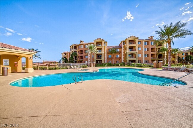 Photo - 15 Via Mantova Condo Unit 205