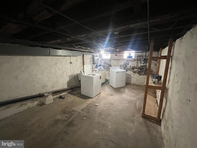 Photo - 3180 Tilton St