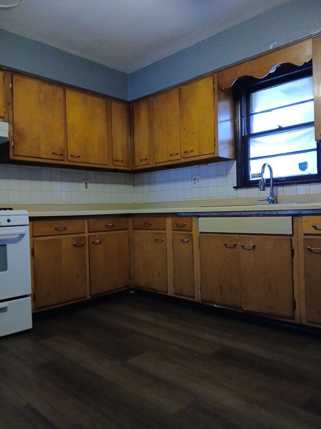 Photo - 1023 Irving Ave