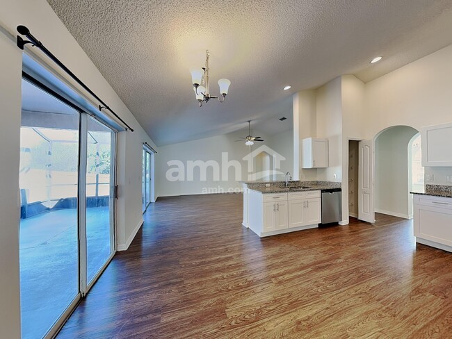 Photo - 8813 Scenic Vista Ct