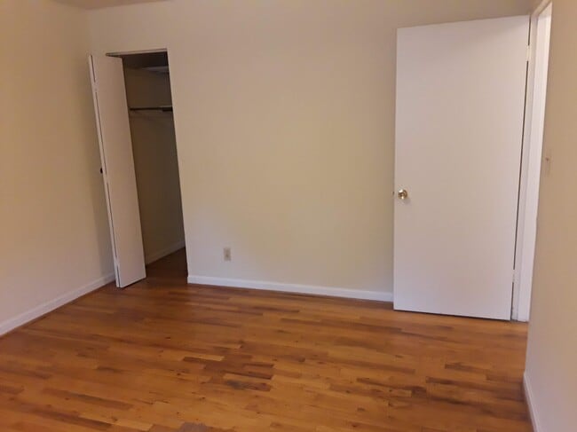 5947 Belmont Ave Unit 1