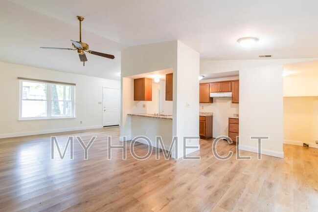 Photo - 7821 Cloughy Cir