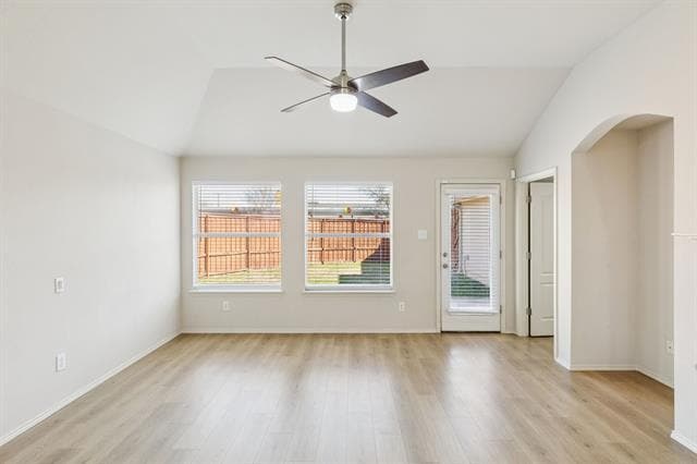 Photo - 1728 River Oaks Dr