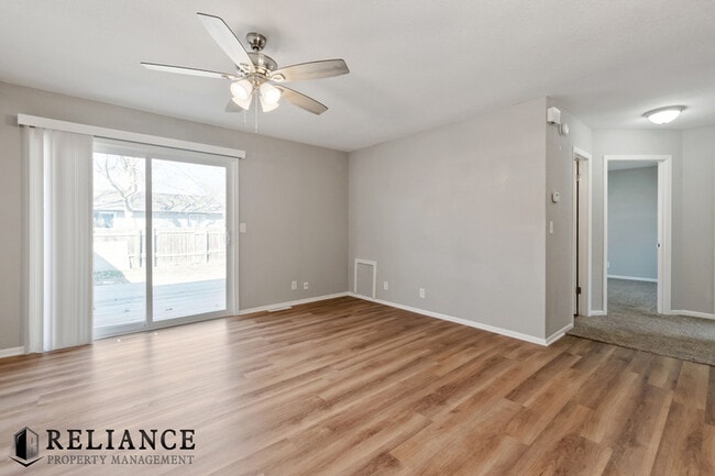 Photo - 8712 Lakeland Cir