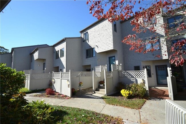 Building Photo - 49 Sea Breeze Ln Unit 49 Rental