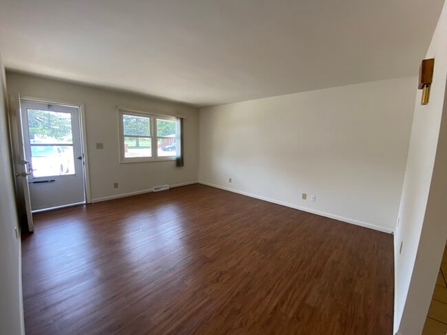 Photo - 211 S Pfeffer Rd Unidad 3