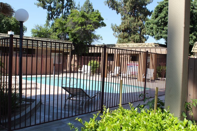 Photo - Remington Apartments Condominiums