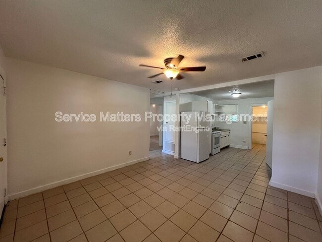 Photo - 2601 W Belmont St