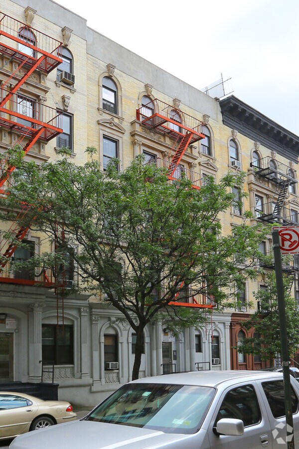 Photo - 269-273 W 113th St