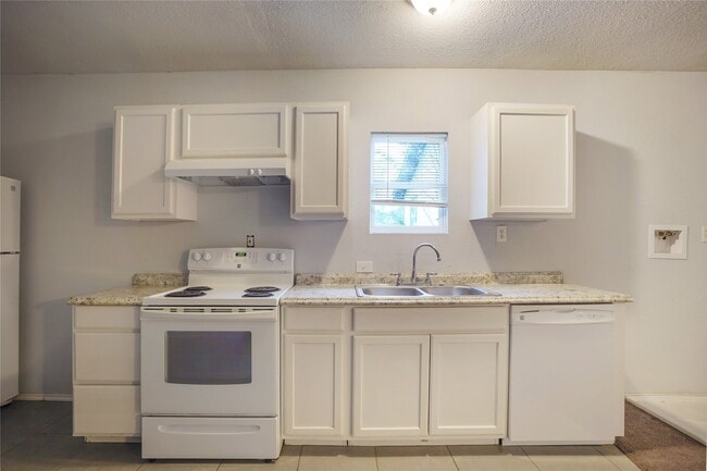 Photo - 22855 E Martin Dr