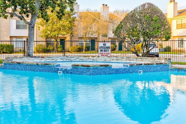 Photo - 14600 Fonmeadow Dr Unidad 303