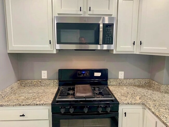 Photo - 54 Madison Ave Unidad 2