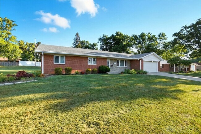 Photo - 1033 Georgian Dr