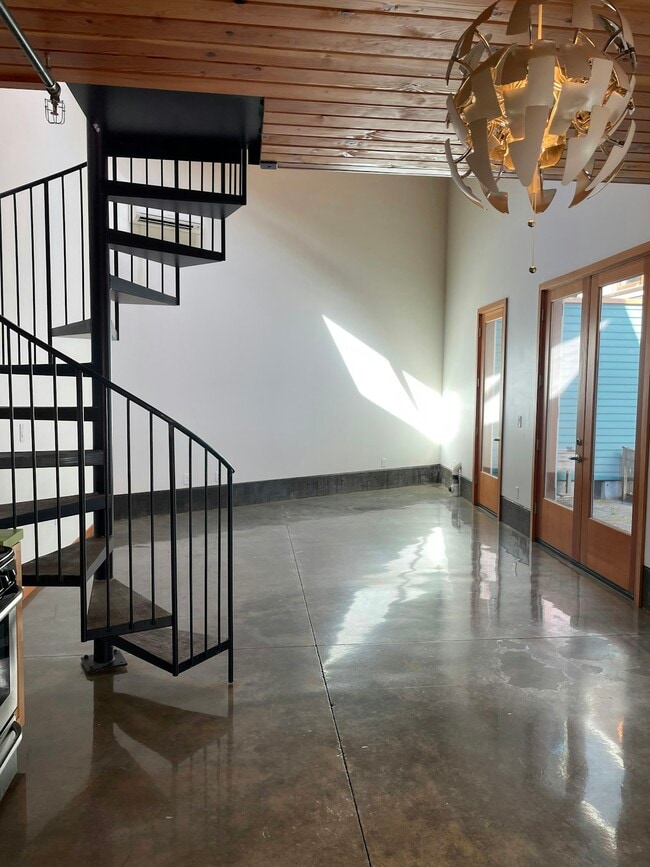 Photo - 8777 N Lombard St Unidad 8753 Loft 3
