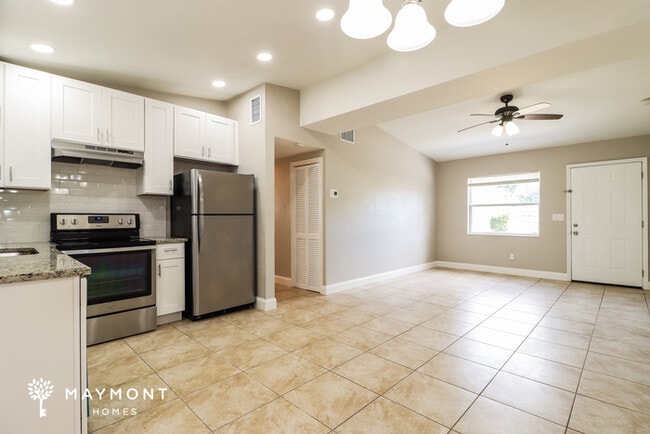 Photo - 1752 Evans Dr