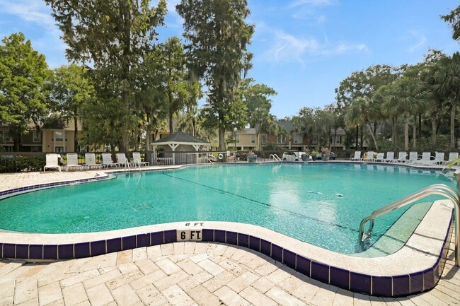 4022 Versailles Dr