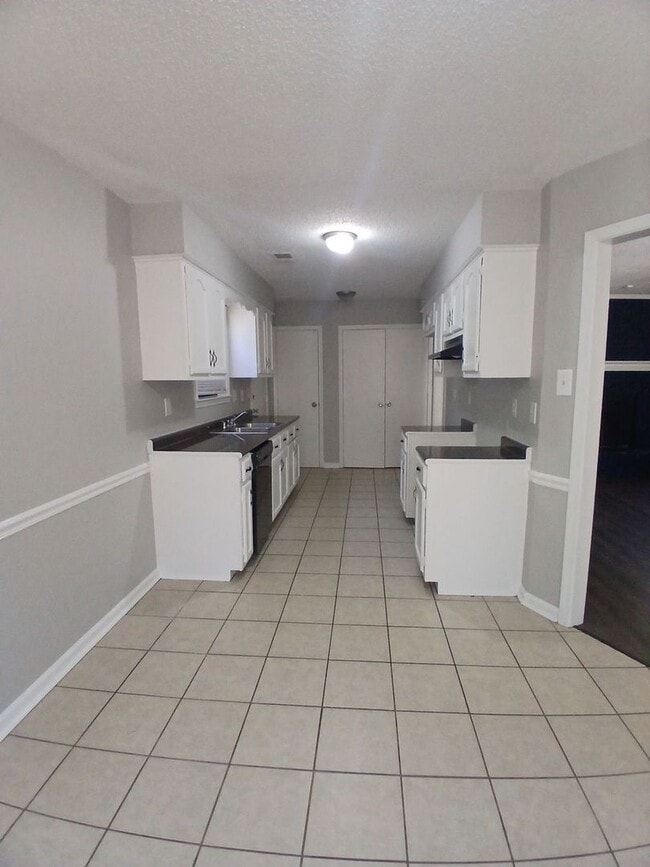 Photo - Charming 3BR/2BA in Riverdale | Modern LVP