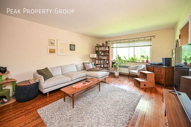 Photo - 203 Loraine Ave Unidad 2