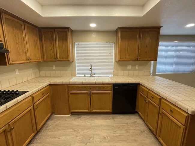 Photo - 5028 W Avenue M