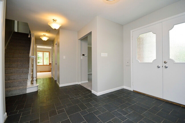 Photo - 2025 Milton Ave