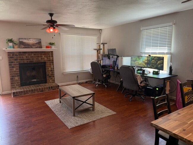 Photo - Rosemont Forrest-Three Bedroom End Unit Townhome