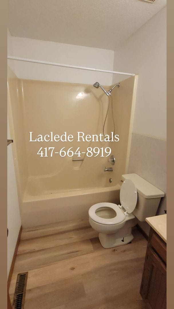 Photo - 2 bed 1 bath apt for rent