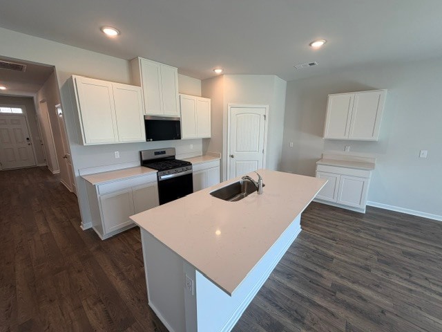 5449 Conifer Ln