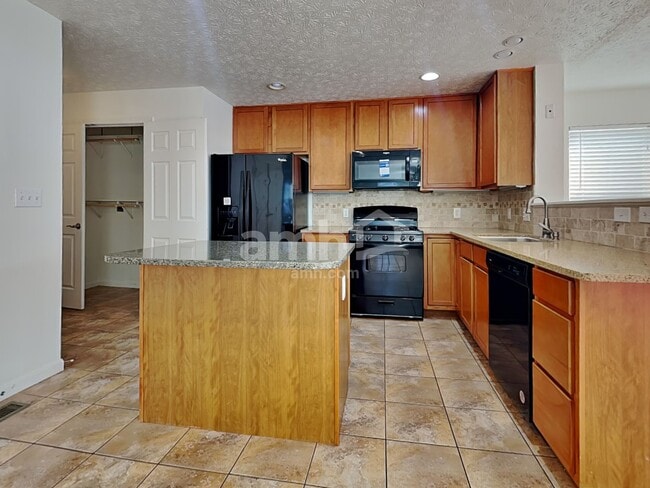 Photo - 743 Elm Tree Dr