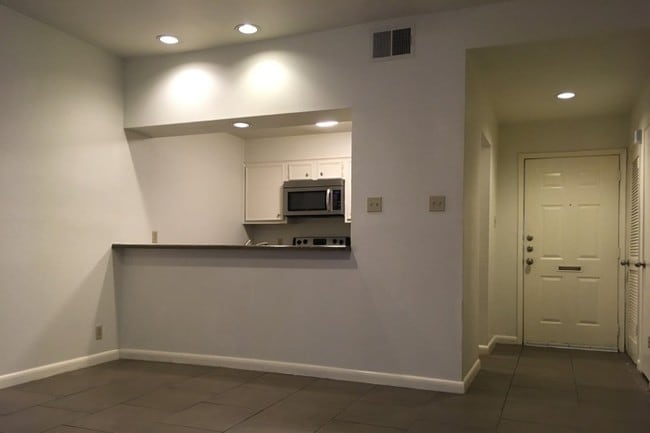 Photo - Compound at the Park