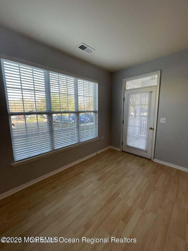 Photo - 610 Sophee Ln