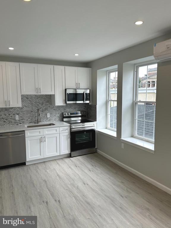 Photo - 6035 Germantown Ave Unit 3R