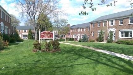Garden Court - Garden Court Apartments