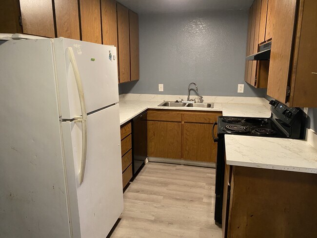 Photo - 172 Salem Heights Ave SE Unit 172