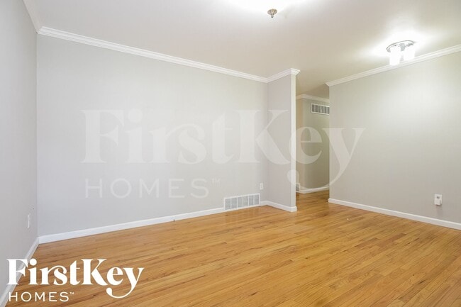 Photo - 11321 Amboy Ln