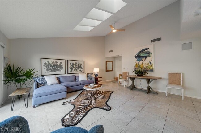 878 Meadowland Dr Unit G