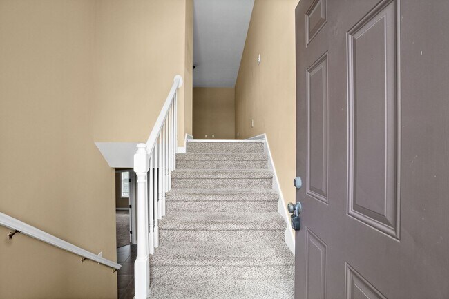 Photo - 1719 Thistlewood Dr Unit A