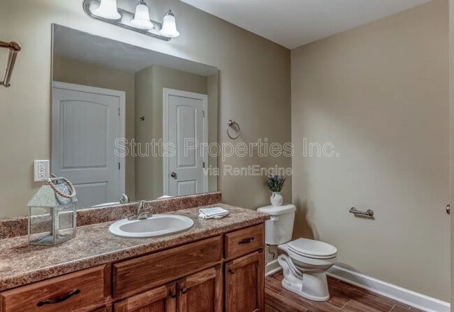 Photo - 145 Bruin Dr Unit 123