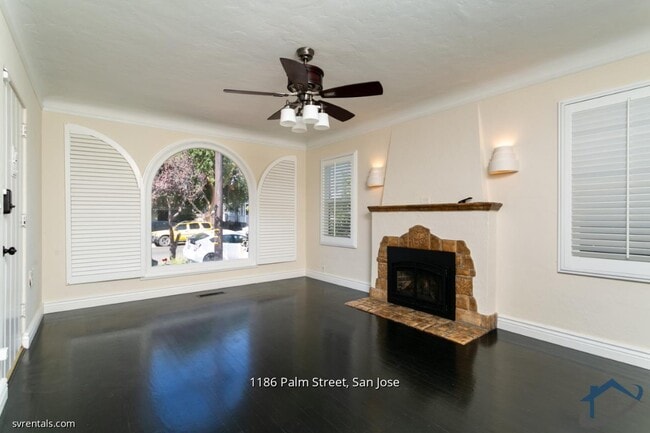 Photo - 1186 Palm St