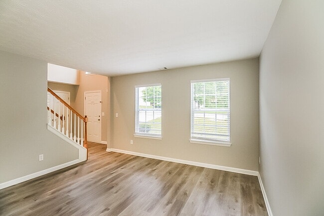 Photo - 51 Belmont Park Ln