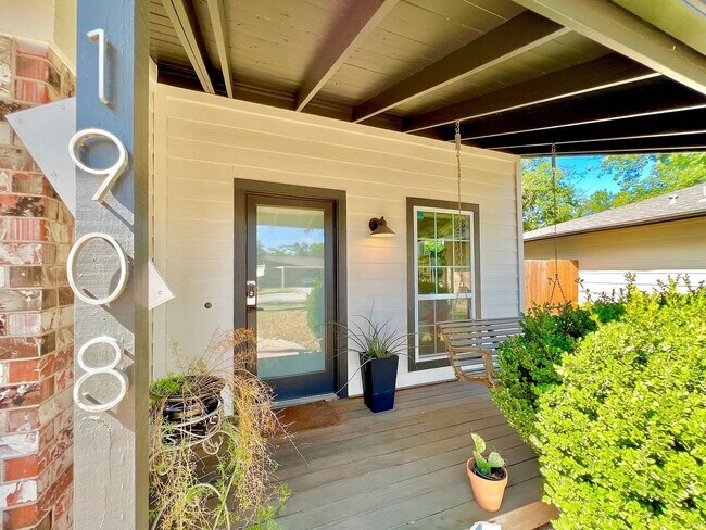 1908 Joy Ln