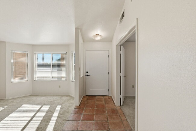 Photo - 7016 E Menlo St