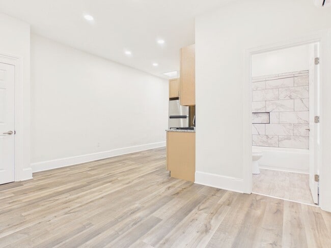 Photo - 1012 N 3rd St Unit Apt 4