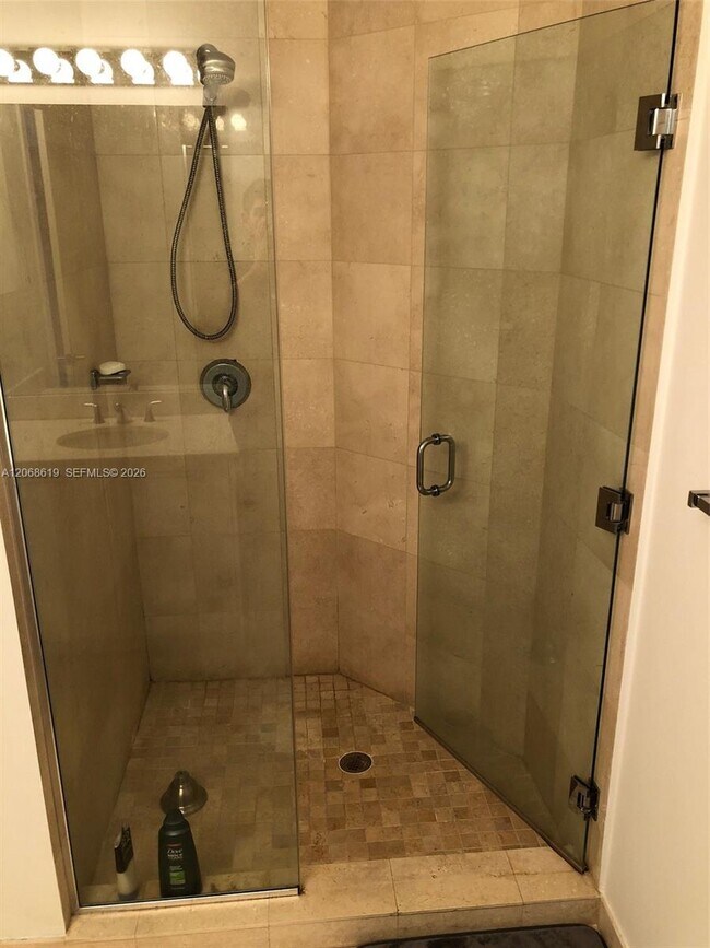 Photo - 1060 Brickell Ave Unidad 1501